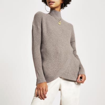 Beige gebreide overslag pullover geribbeld