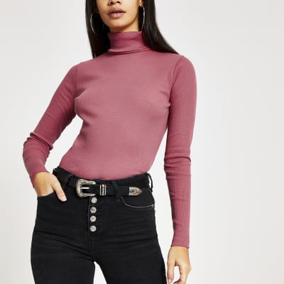 Roze geribbelde top met lange mouwen en col