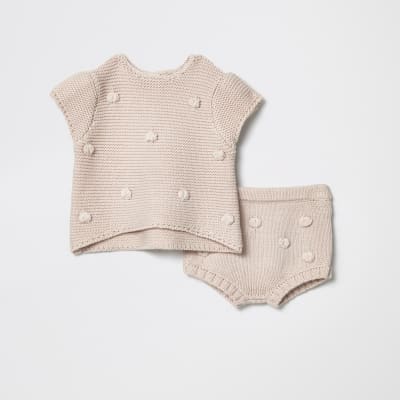 Roze gebreid broekje met bobbeltjes voor baby's