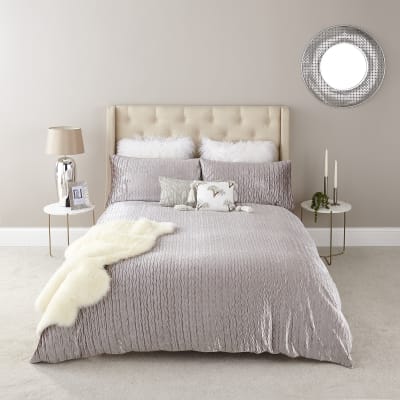Ecru Velvet Pleated King Size Duvet Set River Island