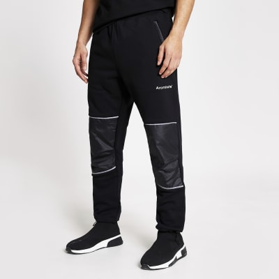 relaxed fit joggers