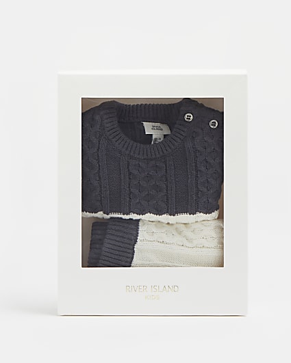 Baby blue cable knit jumper set with giftbox