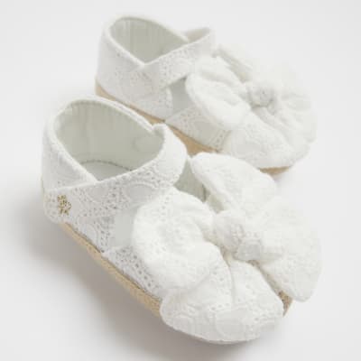 Baby girl white broderie bow sandals River Island