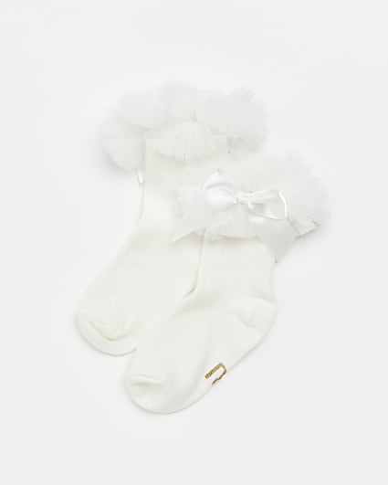 Baby girls cream frill socks