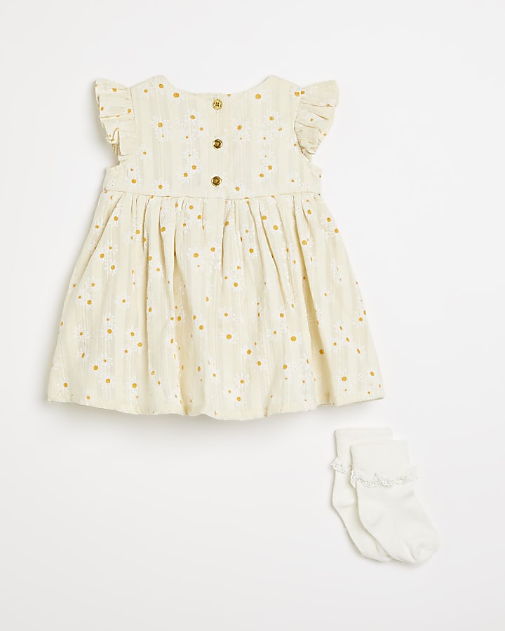 Baby girls ecru textured daisy dress outfit