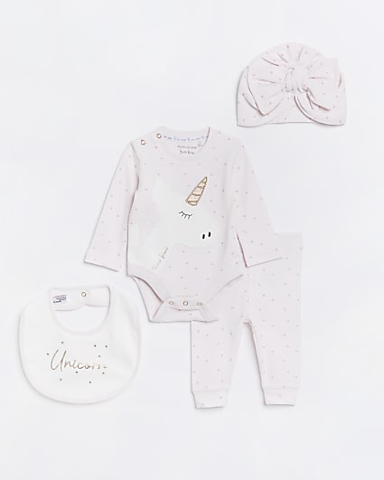 Baby girls pink outfit gifting set