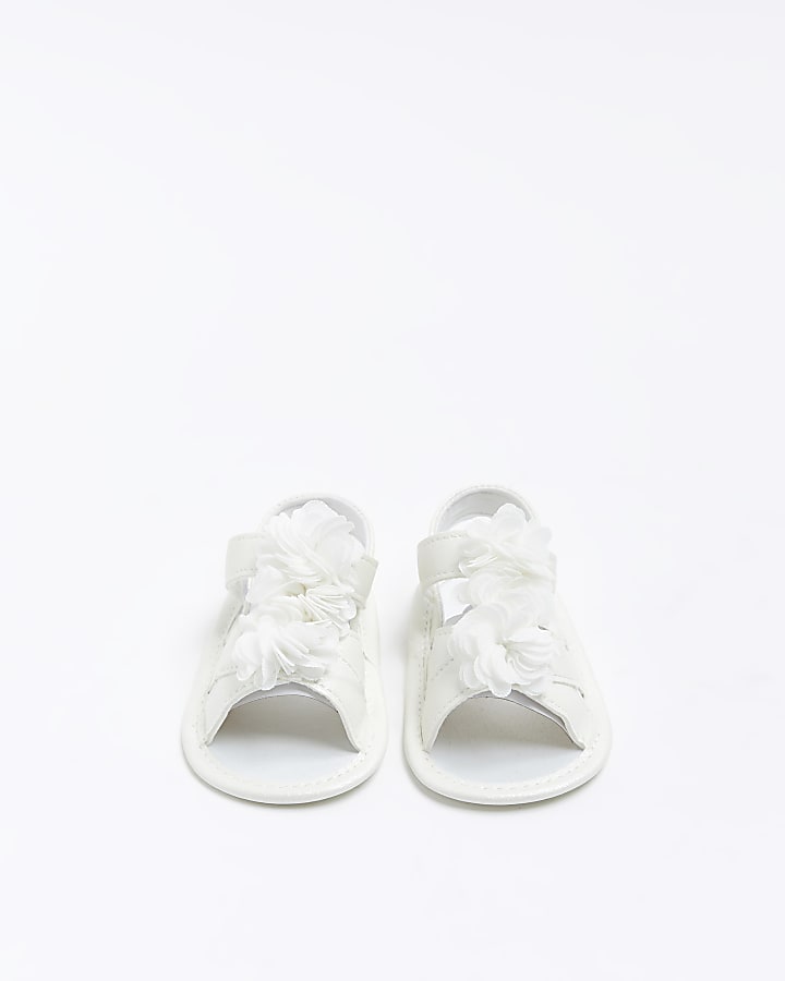Baby girls white flower sandals