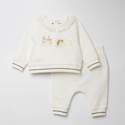 baby white sweatshirt