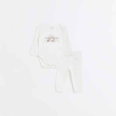 Baby white ribbed embroidered set