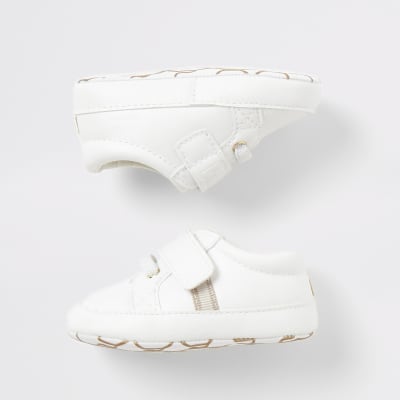 river island baby trainers