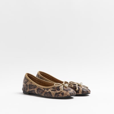 river island slip on pumps