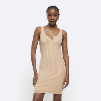 A beige outlet dress