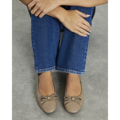 Beige Bow Ballet Pumps