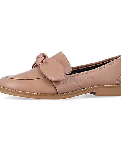 360 degree animation of product Beige bow detail loafers frame-2