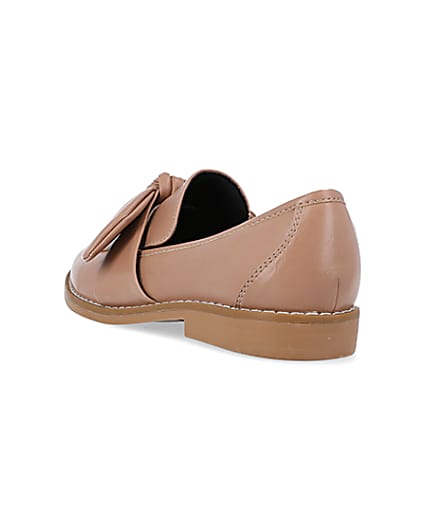 360 degree animation of product Beige bow detail loafers frame-7
