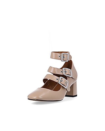 360 degree animation of product Beige buckle heeled shoes frame-23