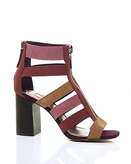 360 degree animation of product Beige colour block caged block heel frame-8