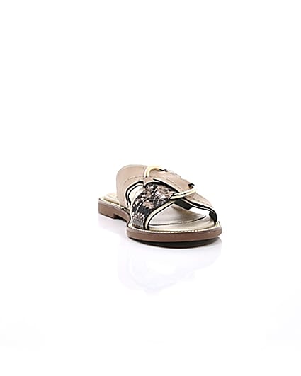 360 degree animation of product Beige cross strap ring flat sandals frame-5