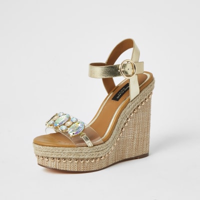 wide fit holiday sandals