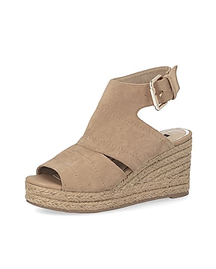 360 degree animation of product Beige espadrille wedge sandals frame-1