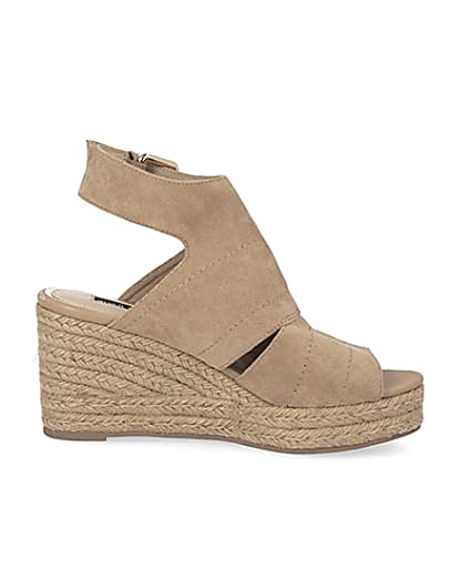360 degree animation of product Beige espadrille wedge sandals frame-15