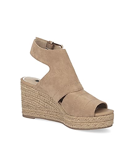 360 degree animation of product Beige espadrille wedge sandals frame-17