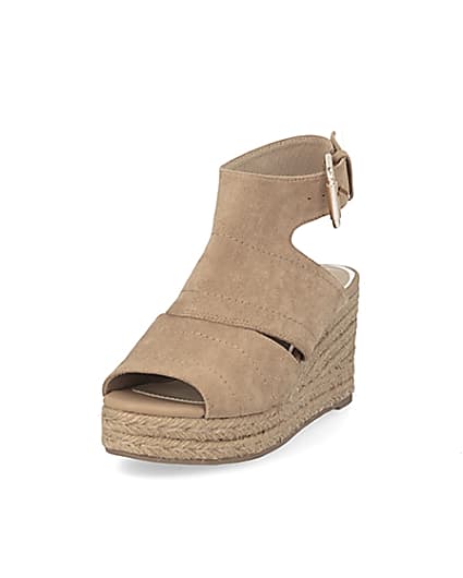 360 degree animation of product Beige espadrille wedge sandals frame-23