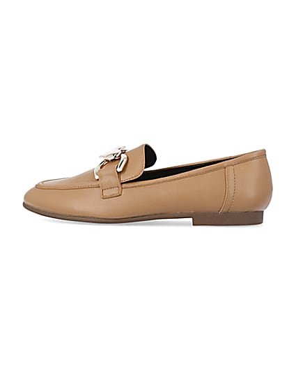 360 degree animation of product Beige heart chain loafers frame-4