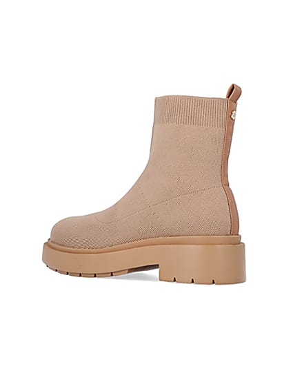 360 degree animation of product Beige knitted chunky ankle boots frame-5
