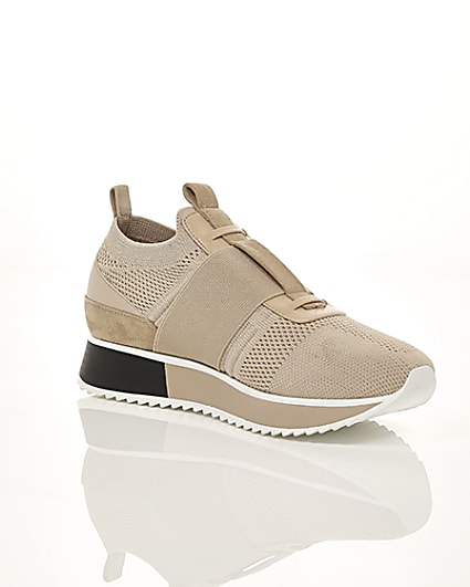 360 degree animation of product Beige knitted elastic runner shoes frame-7