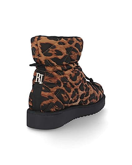 360 degree animation of product Beige leopard quilted puffer snow boots frame-11