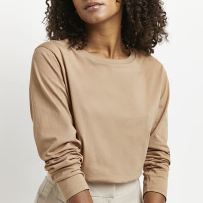 beige top long sleeve