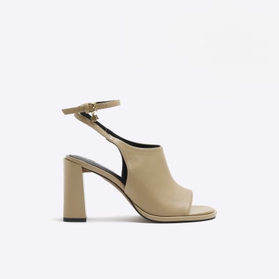 Beige open hot sale toe sandals