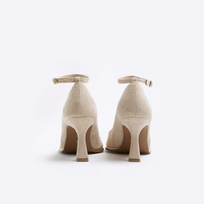 Beige pointed heeled court shoes