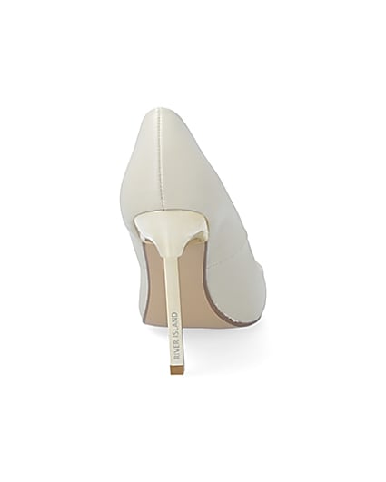 360 degree animation of product Beige pointed stiletto court heel frame-10