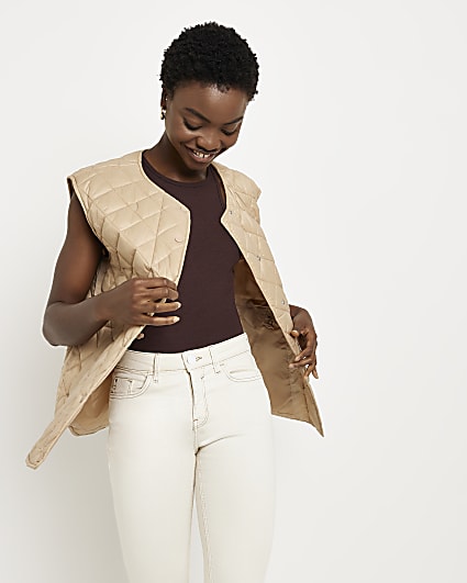 Beige quilted gilet