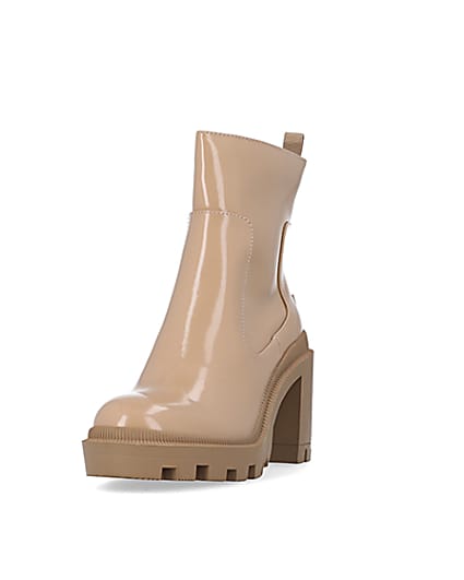 360 degree animation of product Beige rubber heeled ankle boots frame-23