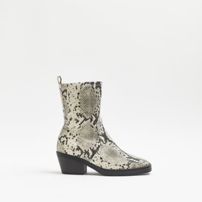 Uluru Werkelijk Doordeweekse dagen Beige snake print western boots | River Island