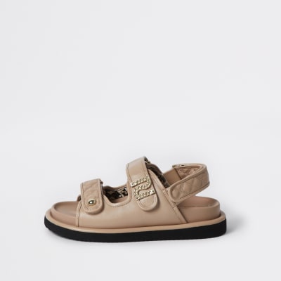 Beige sporty sandals