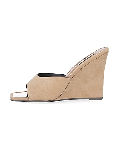 360 degree animation of product Beige square open toe wedges frame-3