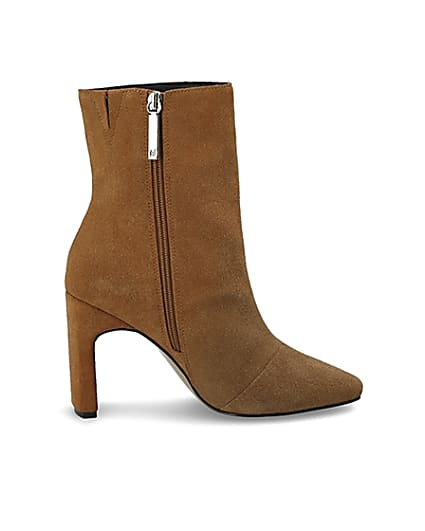 360 degree animation of product Beige suede heeled ankle boot frame-15