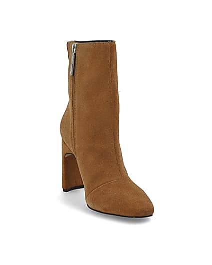 360 degree animation of product Beige suede heeled ankle boot frame-19
