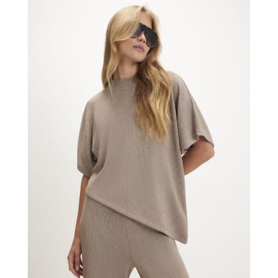 Textured Asymmetric Hem Top