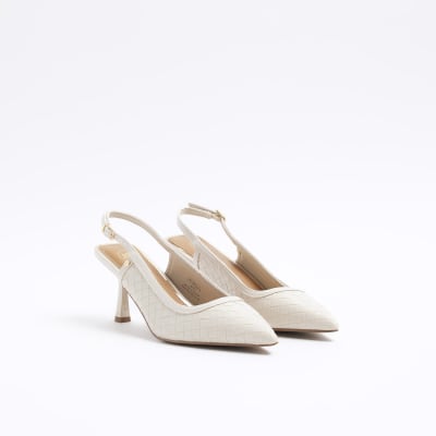 beige court shoes low heel