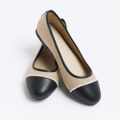 Beige wide fit pearl ballet shoes