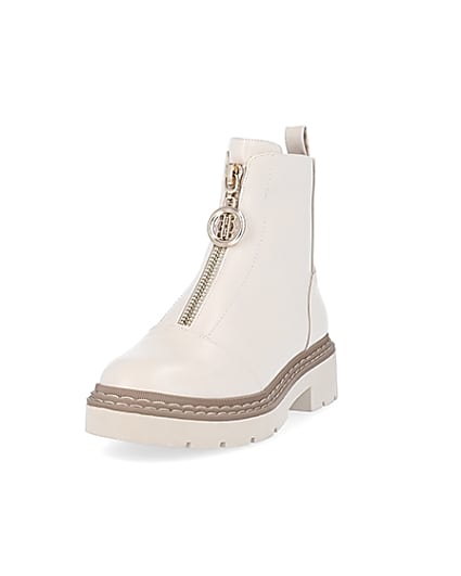 360 degree animation of product Beige wide fit zip front chunky boots frame-23