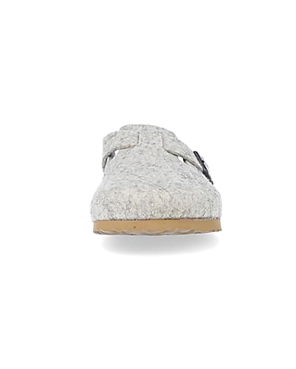 360 degree animation of product Birkenstock grey wooly boston mules frame-0