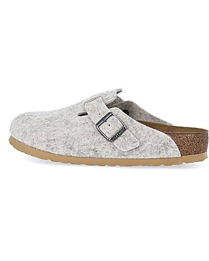 360 degree animation of product Birkenstock grey wooly boston mules frame-7