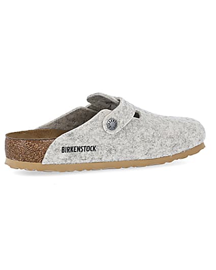 360 degree animation of product Birkenstock grey wooly boston mules frame-16