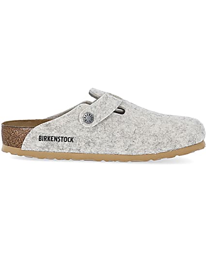 360 degree animation of product Birkenstock grey wooly boston mules frame-18